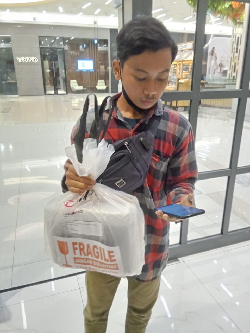 WhatsApp Image 2024-12-18 at 21.27.50 (1)